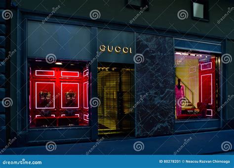 gucci telefono firenze